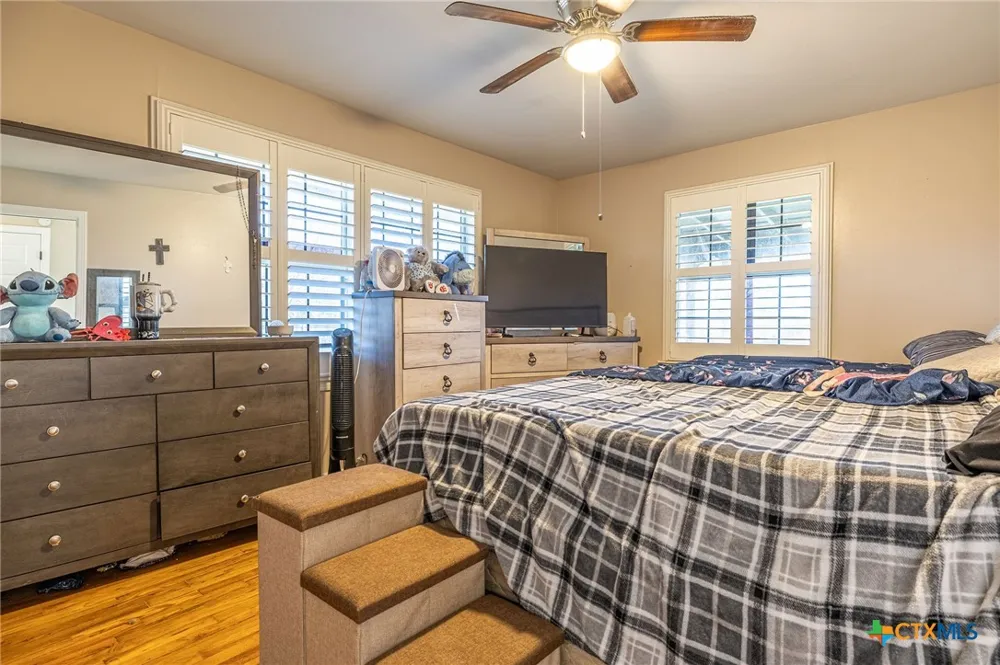 743 Royal Road Port Lavaca, TX 77979