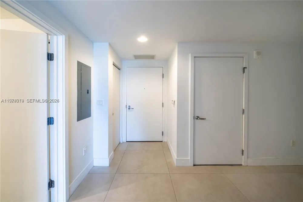 16385 Biscayne Blvd #1120 North Miami Beach, FL 33160