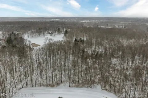 3737 Rock Valley