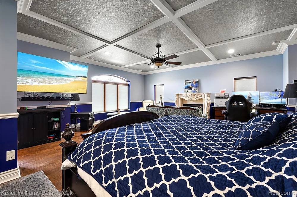 328 S Broadway Street Lake Orion Village, MI 48362