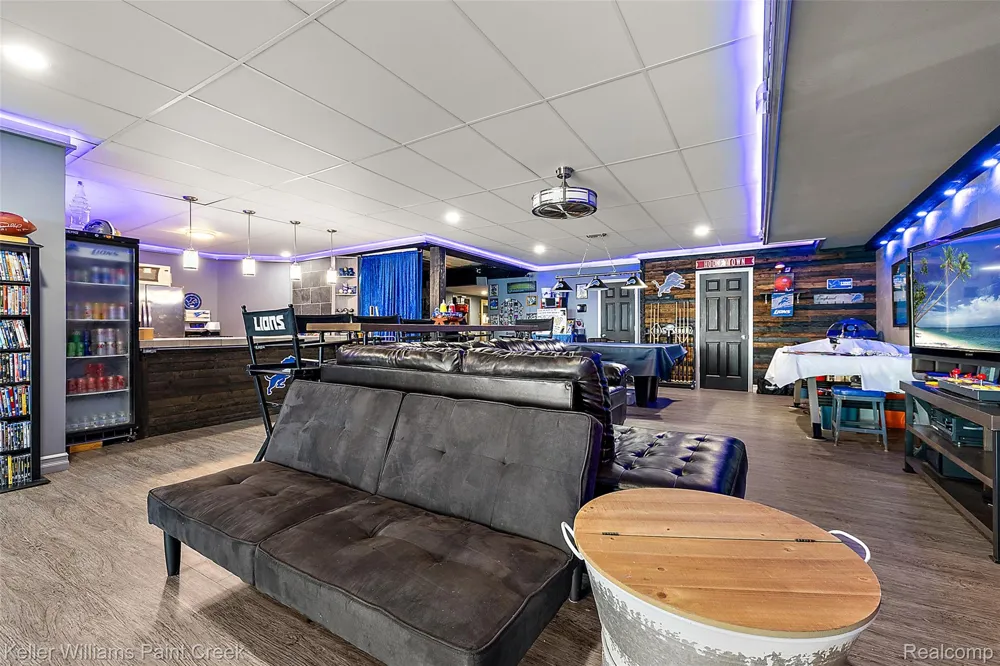 328 S Broadway Street Lake Orion Village, MI 48362
