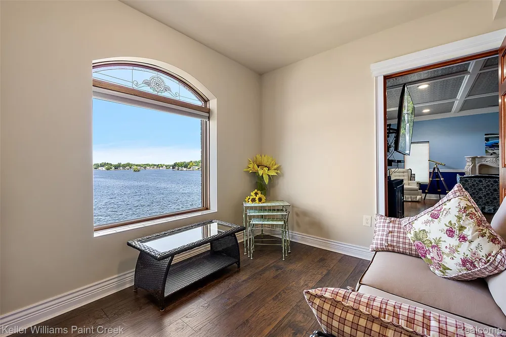 328 S Broadway Street Lake Orion Village, MI 48362