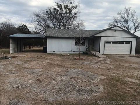 1206 Lakeside Drive