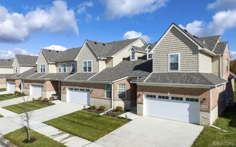 4308 Navin Field Lane