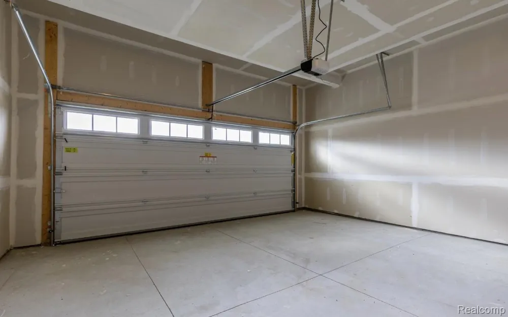 4308 Navin Field Lane Troy City, MI 48085