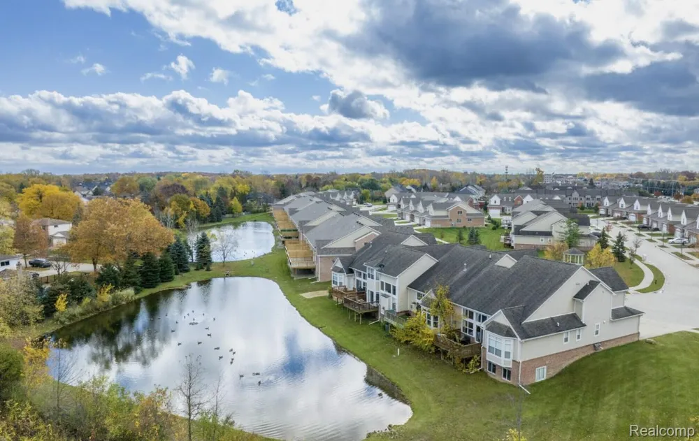 4308 Navin Field Lane Troy City, MI 48085