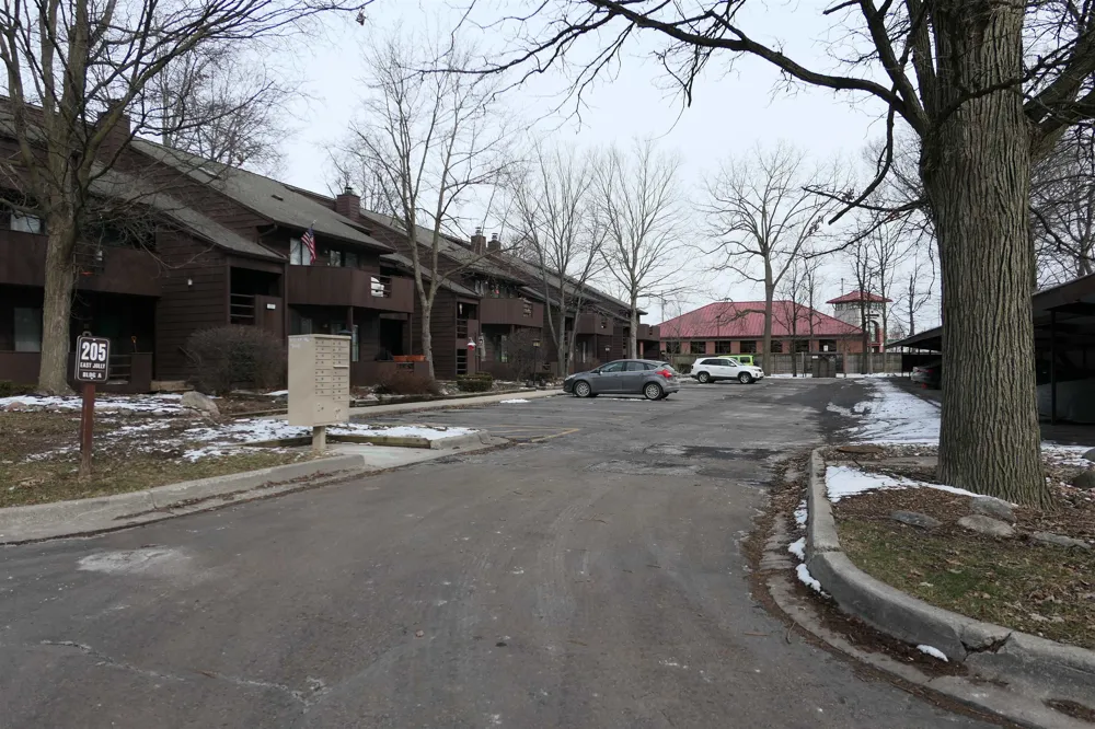 205 E Jolly Road Lansing City, MI 48910