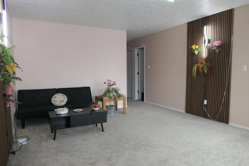205 E Jolly Road Lansing City, MI 48910