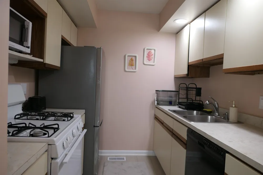 205 E Jolly Road Lansing City, MI 48910