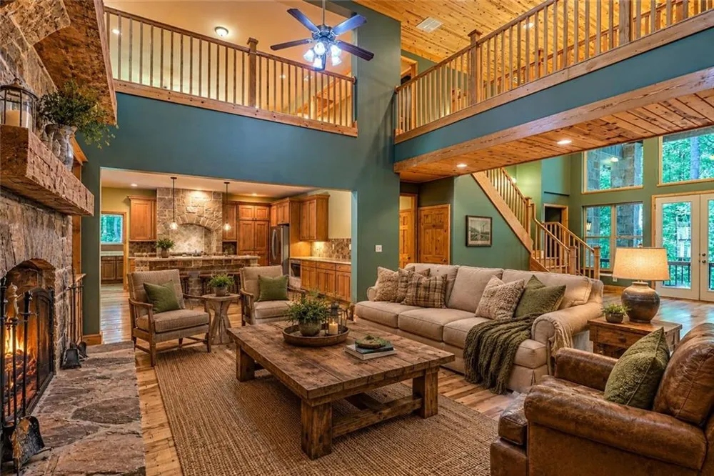 876 WHITETAIL TRAIL Clayton, GA 30525