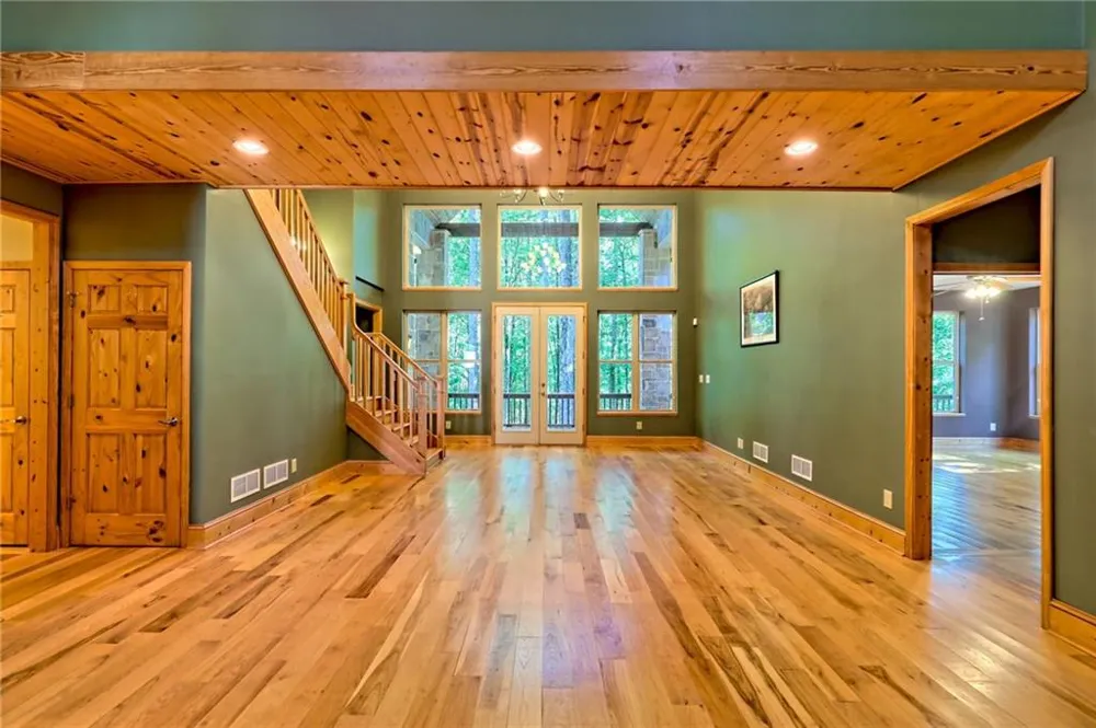 876 WHITETAIL TRAIL Clayton, GA 30525