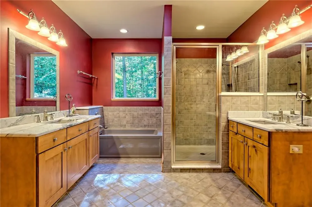 876 WHITETAIL TRAIL Clayton, GA 30525