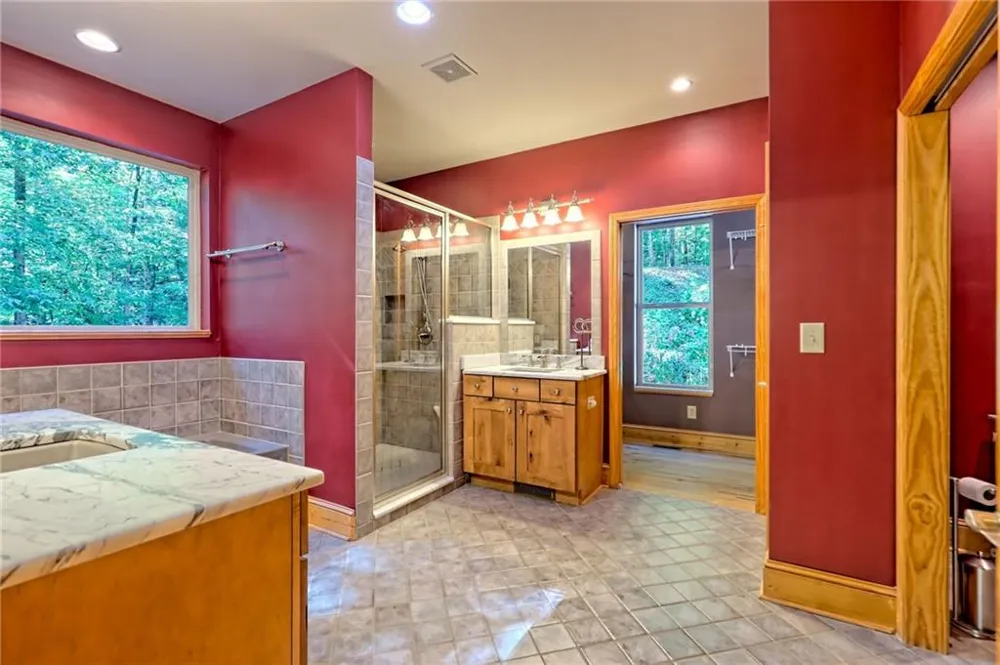 876 WHITETAIL TRAIL Clayton, GA 30525