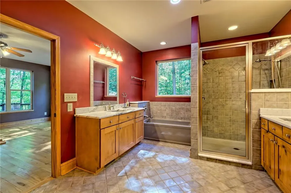 876 WHITETAIL TRAIL Clayton, GA 30525