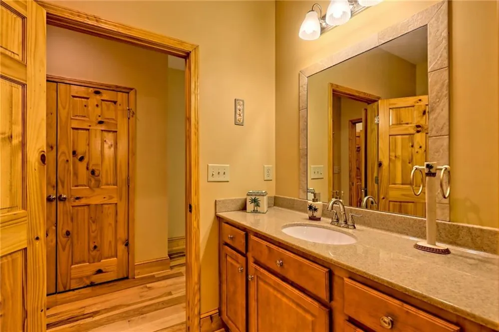 876 WHITETAIL TRAIL Clayton, GA 30525