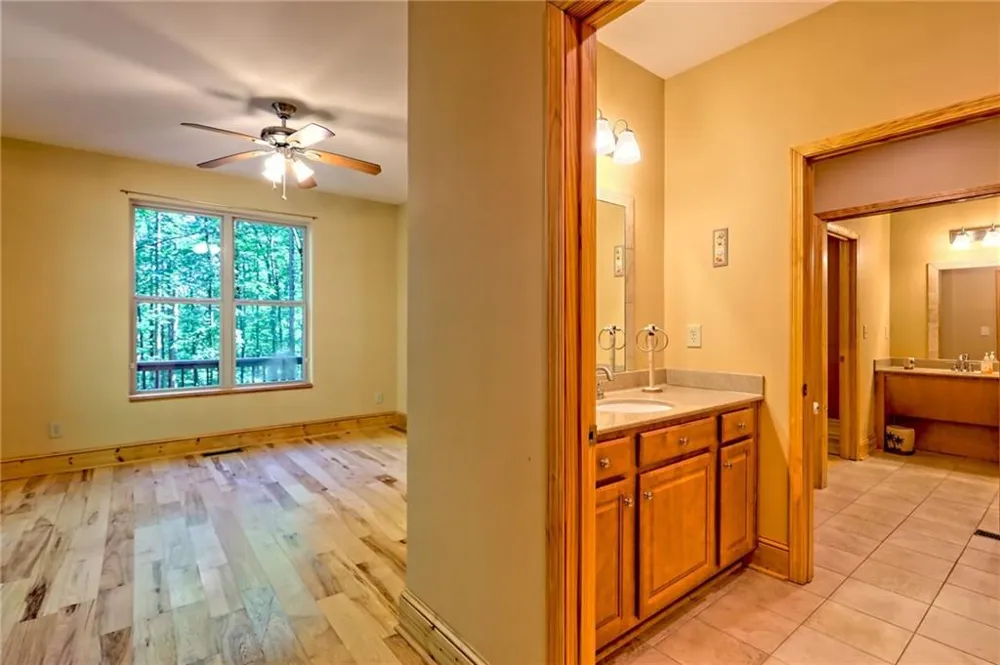876 WHITETAIL TRAIL Clayton, GA 30525