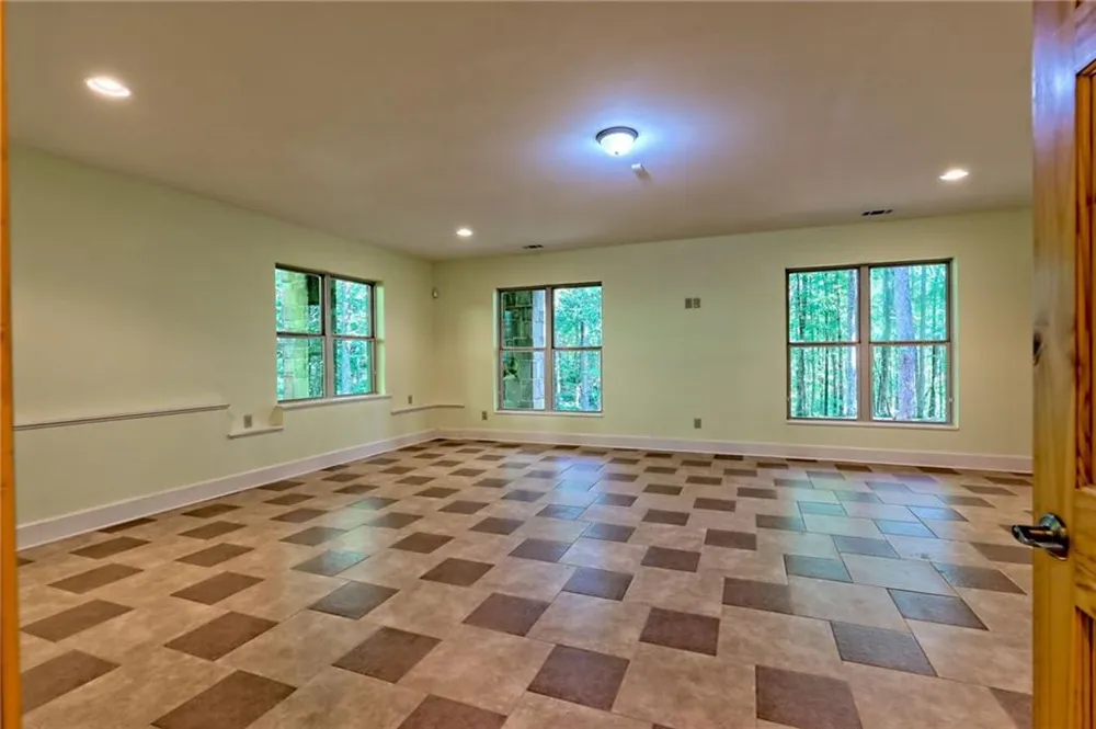 876 WHITETAIL TRAIL Clayton, GA 30525