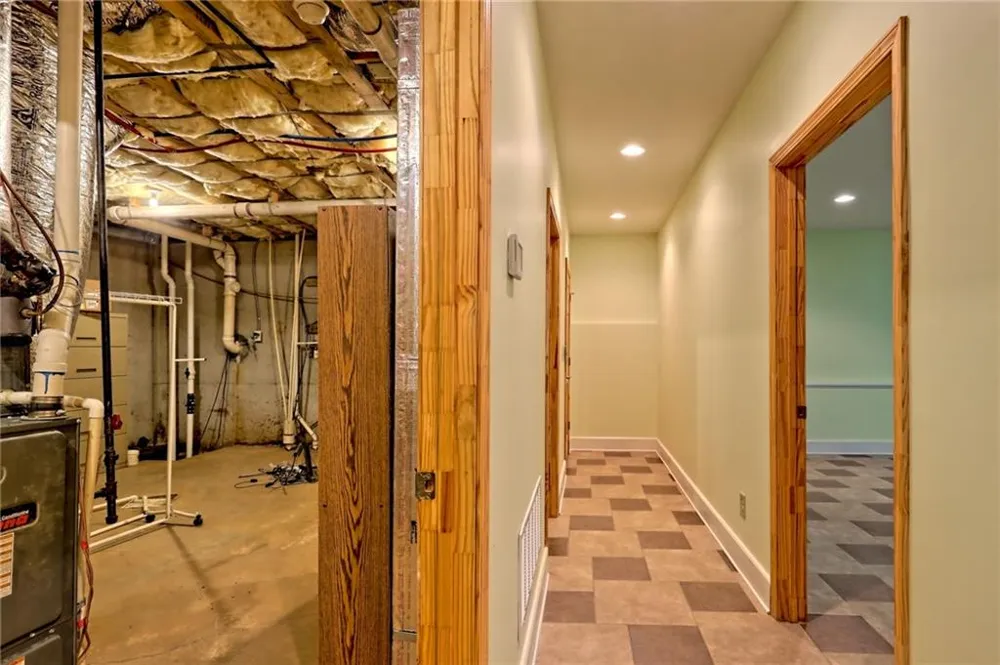 876 WHITETAIL TRAIL Clayton, GA 30525