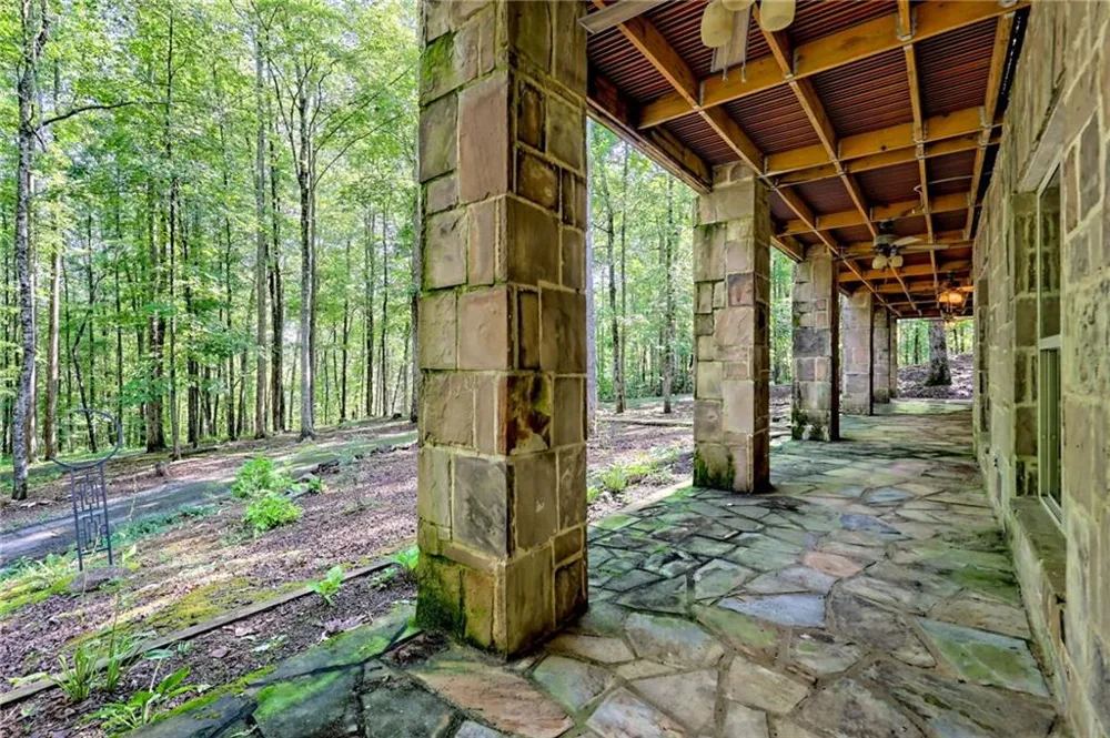 876 WHITETAIL TRAIL Clayton, GA 30525