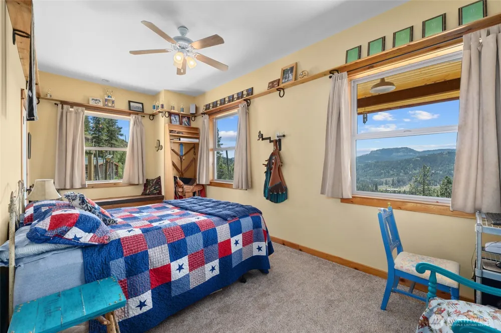 40 Happy Jack Road Curlew, WA 99118