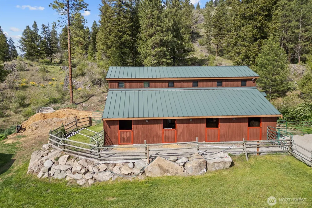 40 Happy Jack Road Curlew, WA 99118