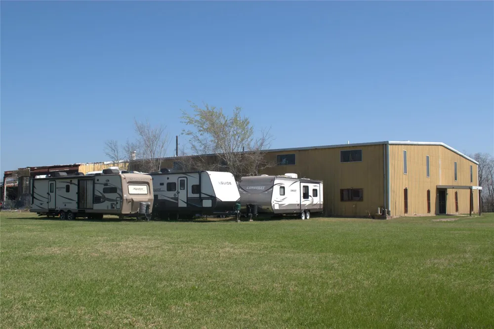 6201 Dogwood Avenue Manvel, TX 77578