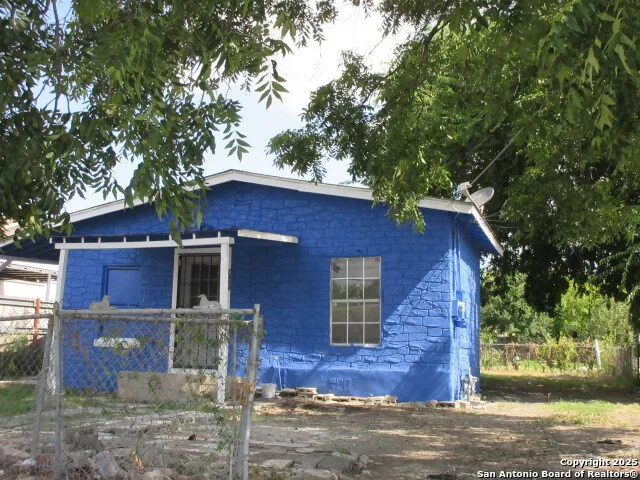 1403 Brunswick San Antonio, TX 78211
