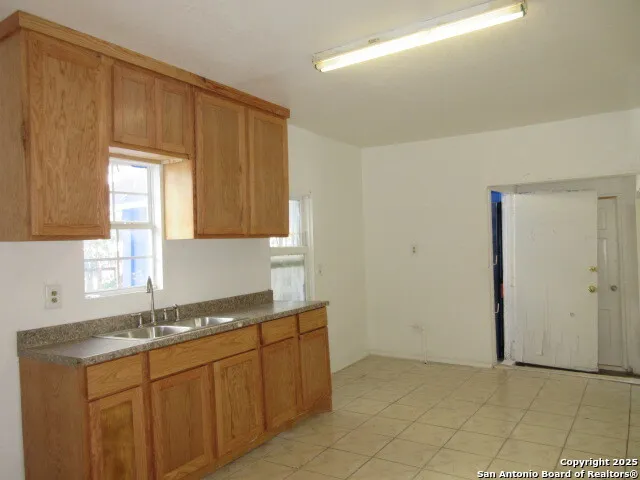 1403 Brunswick San Antonio, TX 78211