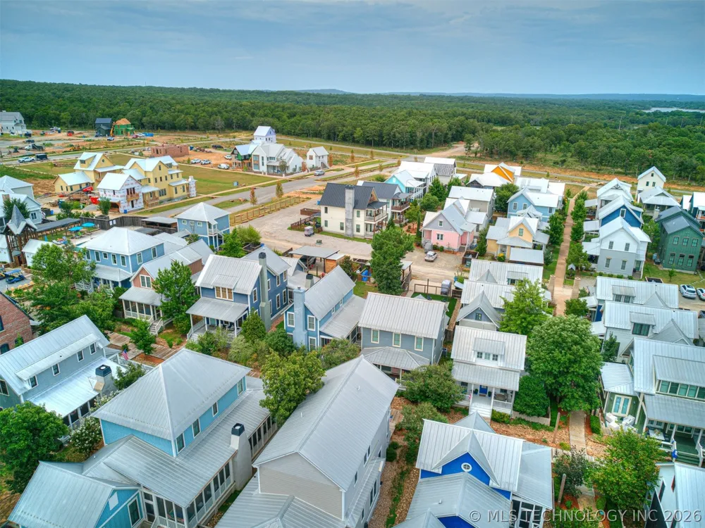 39 Boardwalk Street Carlton Landing, OK 74432