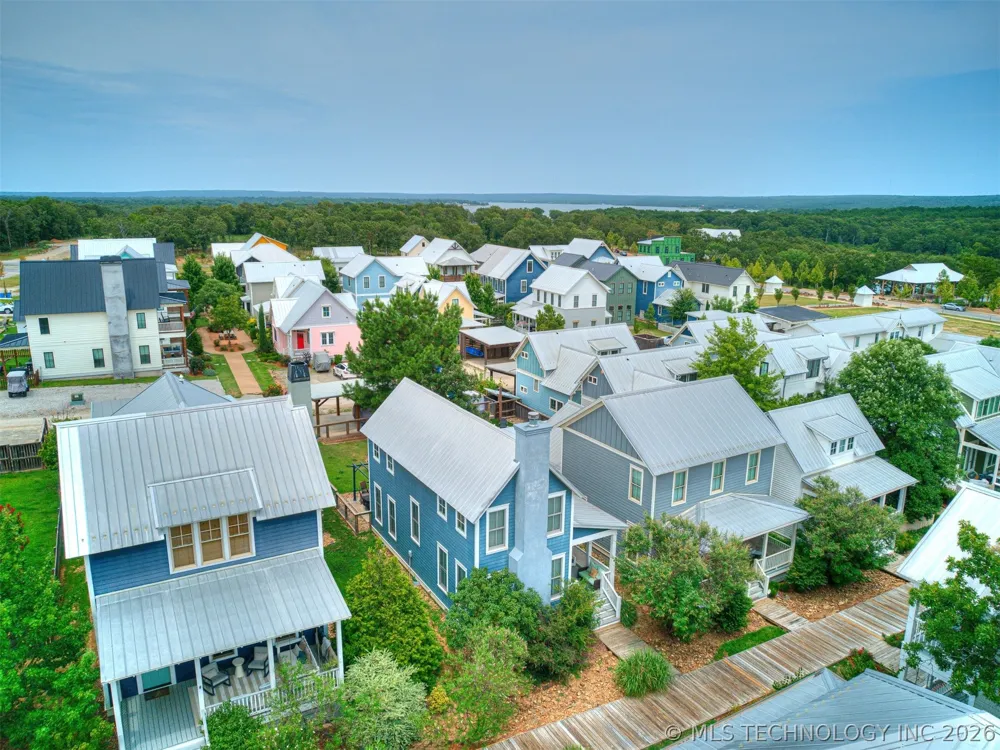 39 Boardwalk Street Carlton Landing, OK 74432