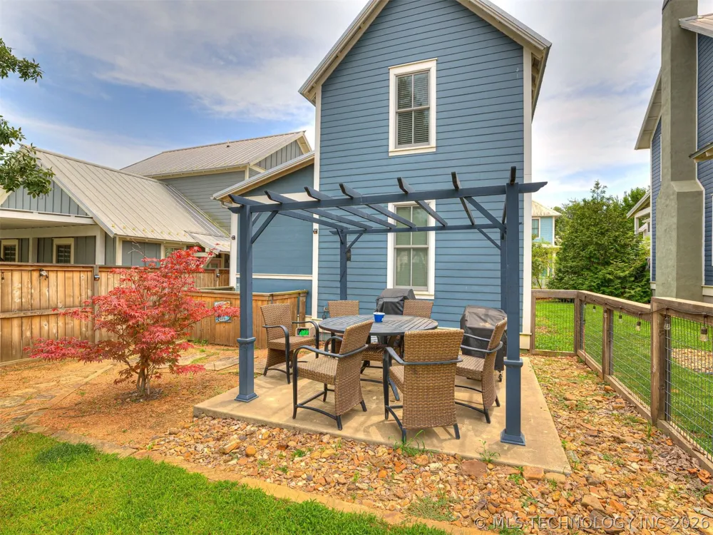39 Boardwalk Street Carlton Landing, OK 74432