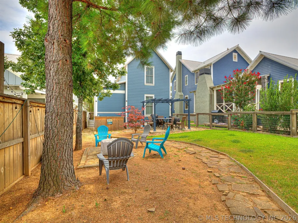 39 Boardwalk Street Carlton Landing, OK 74432