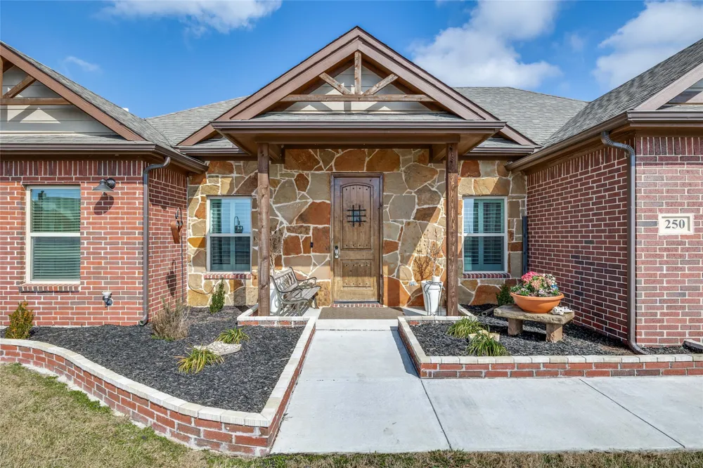 250 Alondrita Street Celeste, TX 75423