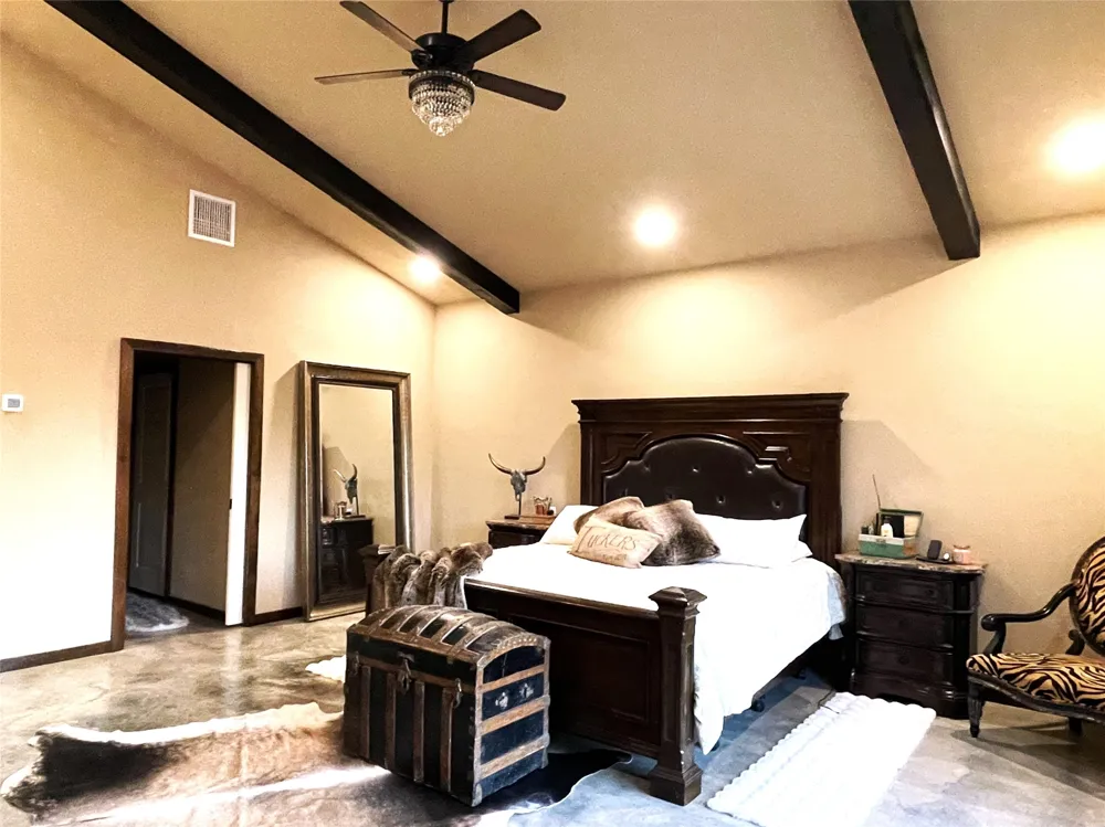 218 Fm 80 S Teague, TX 75860