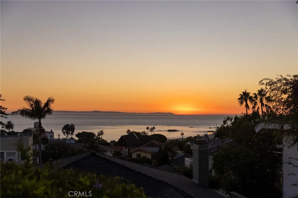 464 Bent Street #B Laguna Beach, CA 92651