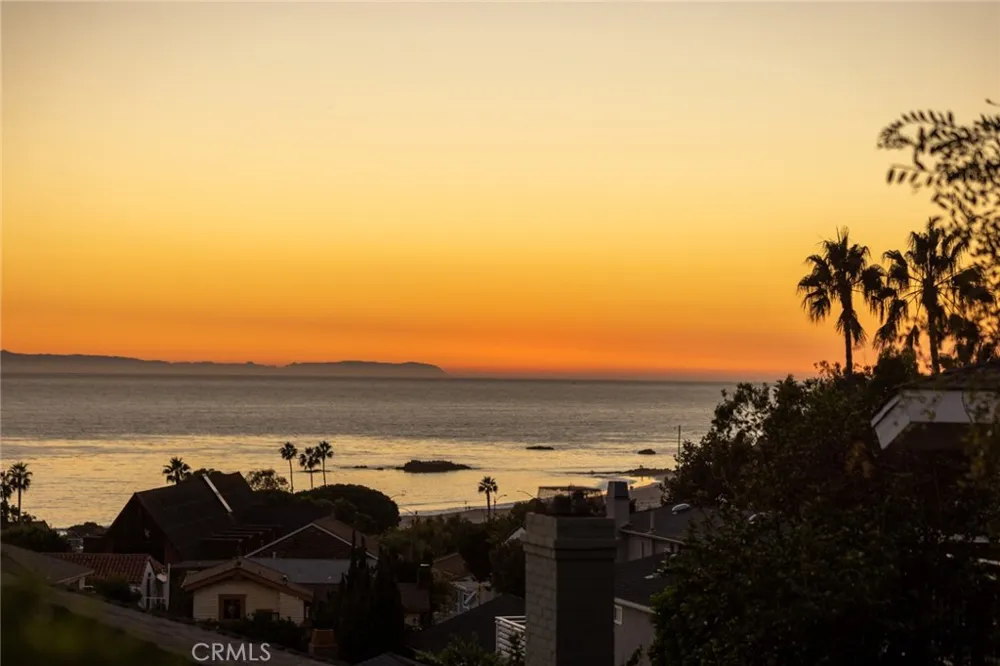 464 Bent Street #B Laguna Beach, CA 92651