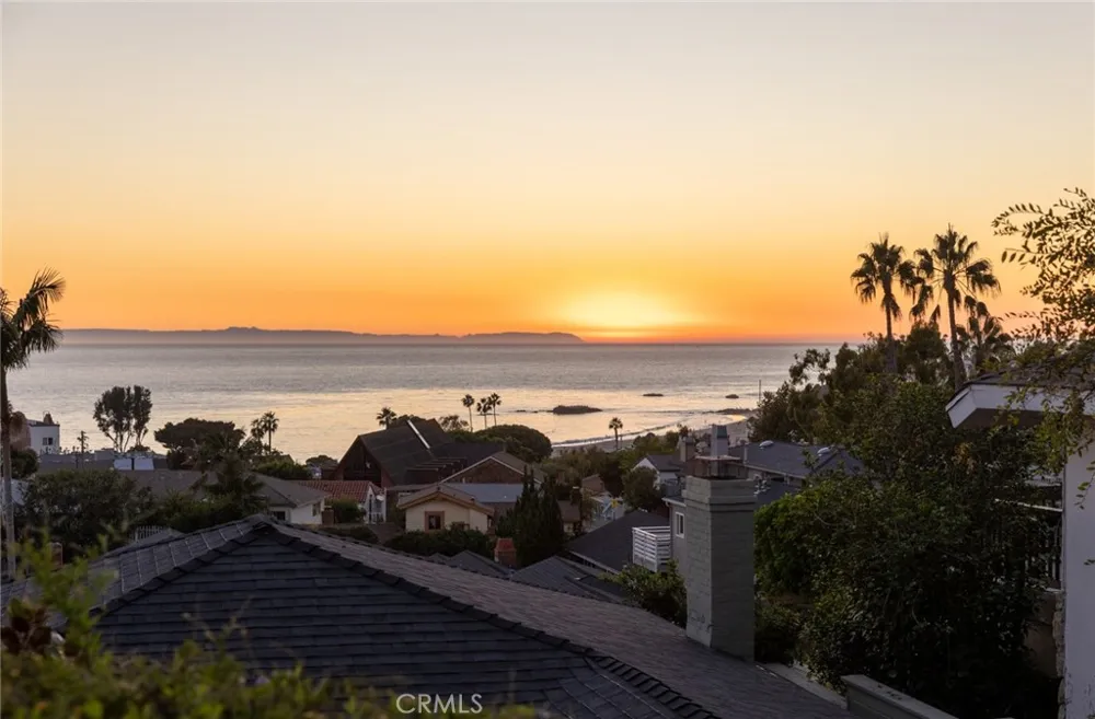 464 Bent Street #B Laguna Beach, CA 92651