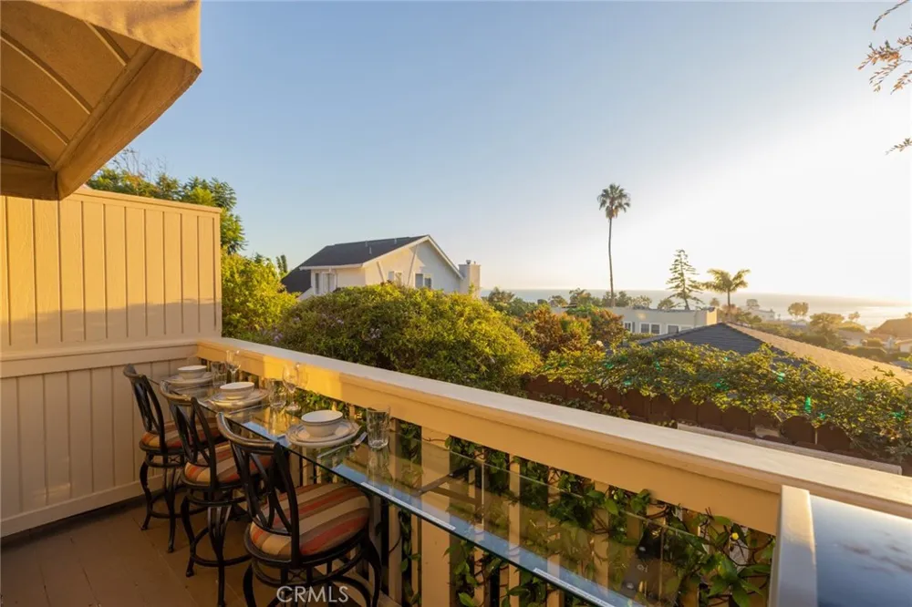 464 Bent Street #B Laguna Beach, CA 92651