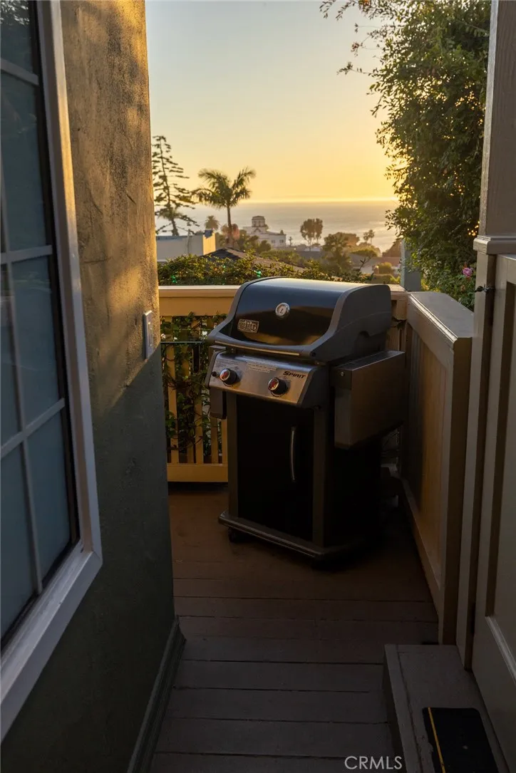 464 Bent Street #B Laguna Beach, CA 92651