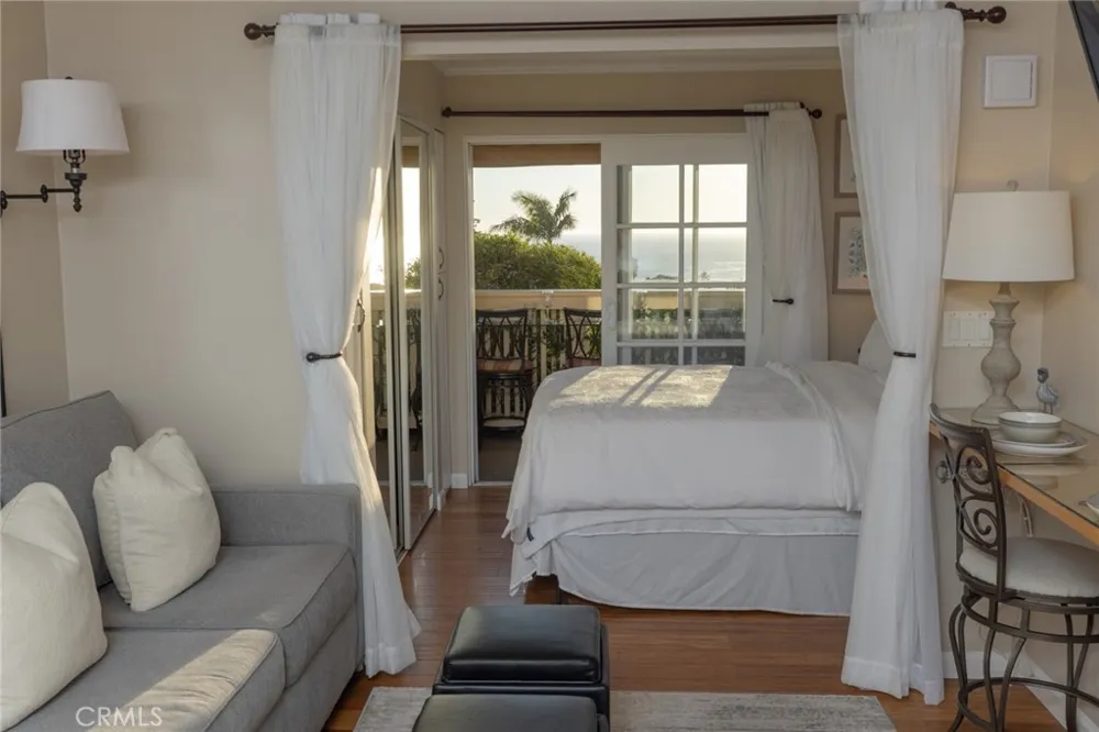 464 Bent Street #B Laguna Beach, CA 92651