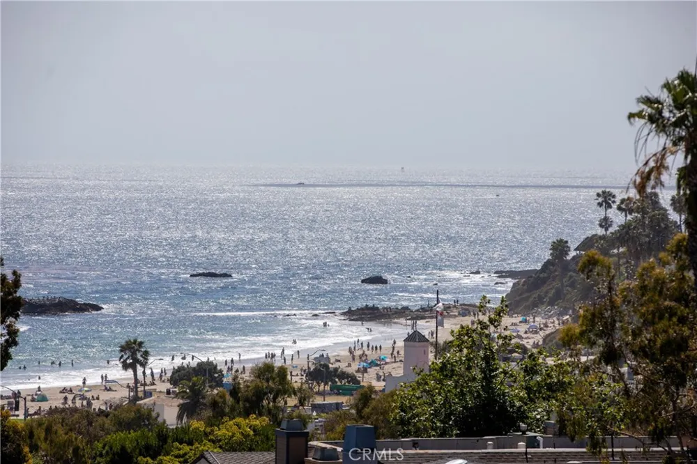 464 Bent Street #B Laguna Beach, CA 92651