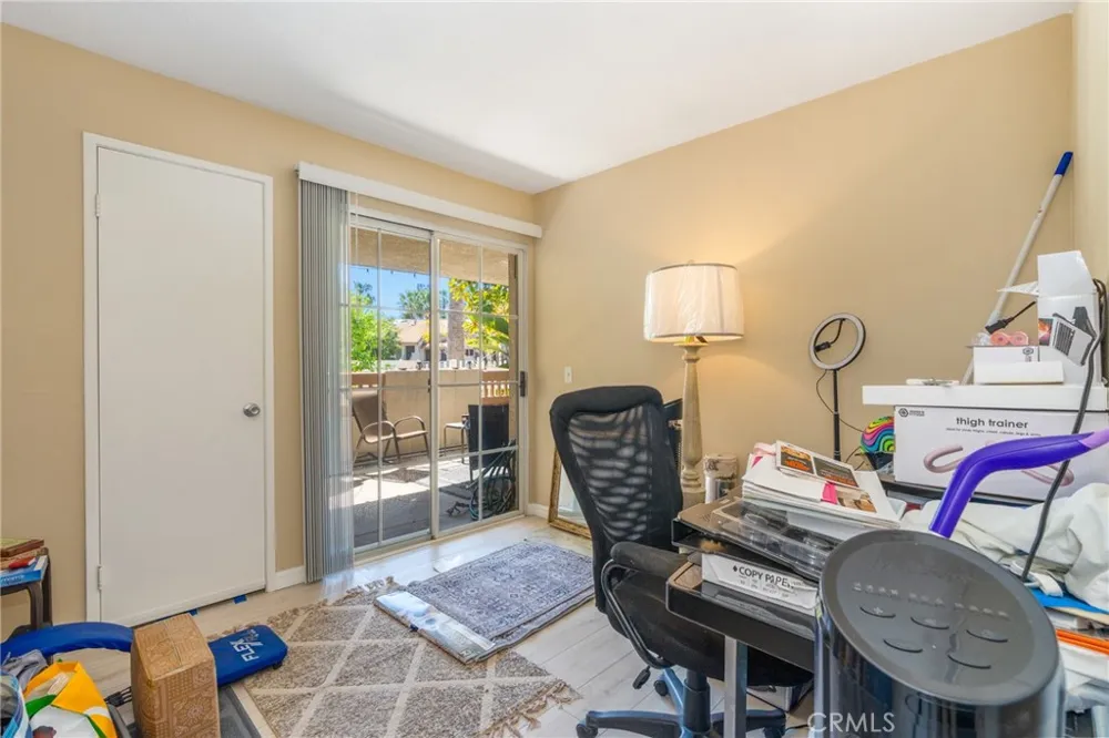 24352 Berrendo #4 Laguna Hills, CA 92656