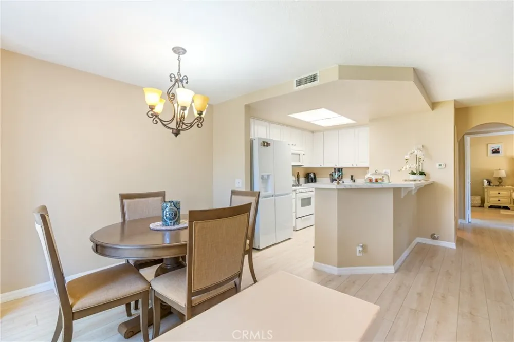 24352 Berrendo #4 Laguna Hills, CA 92656