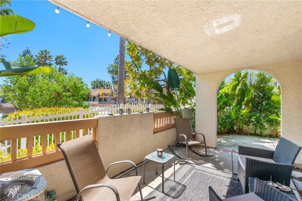 24352 Berrendo #4 Laguna Hills, CA 92656