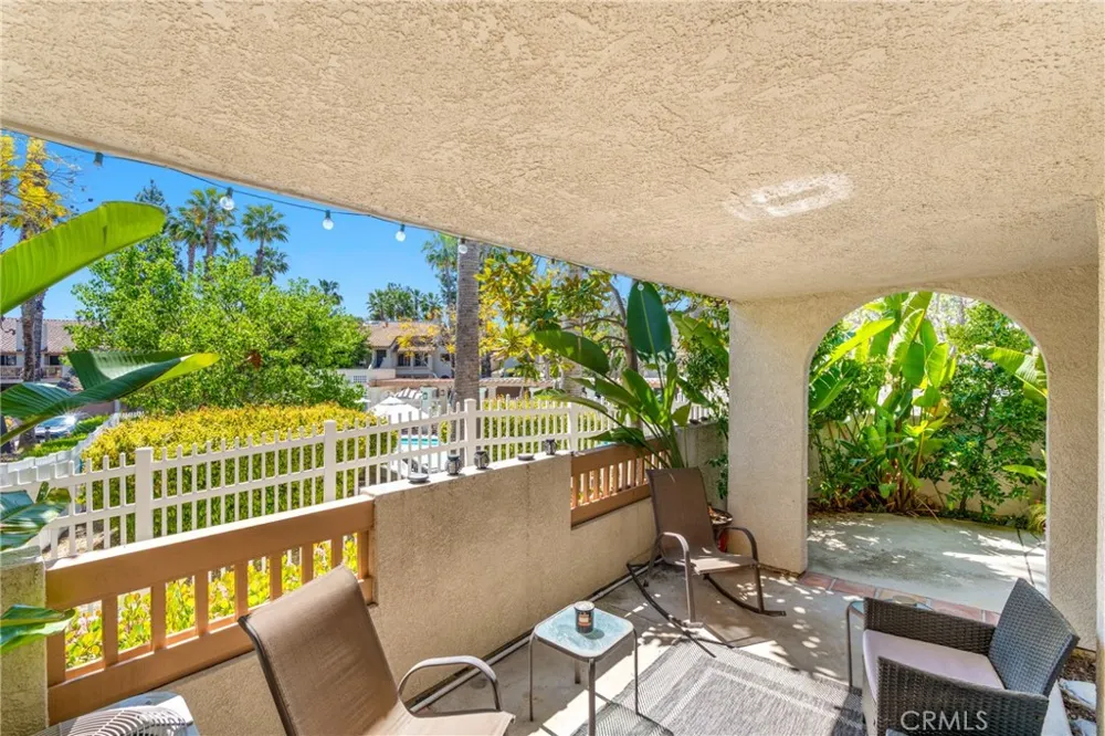24352 Berrendo #4 Laguna Hills, CA 92656