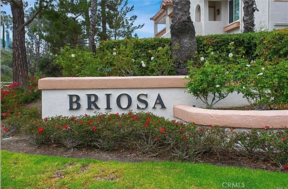 24352 Berrendo #4 Laguna Hills, CA 92656