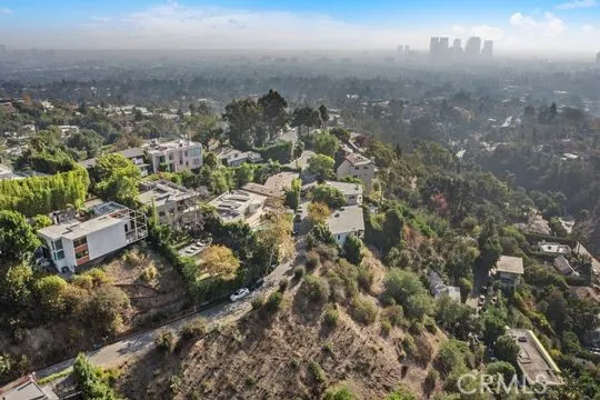 1417 Claridge Drive Beverly Hills, CA 90210