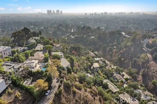1417 Claridge Drive Beverly Hills, CA 90210