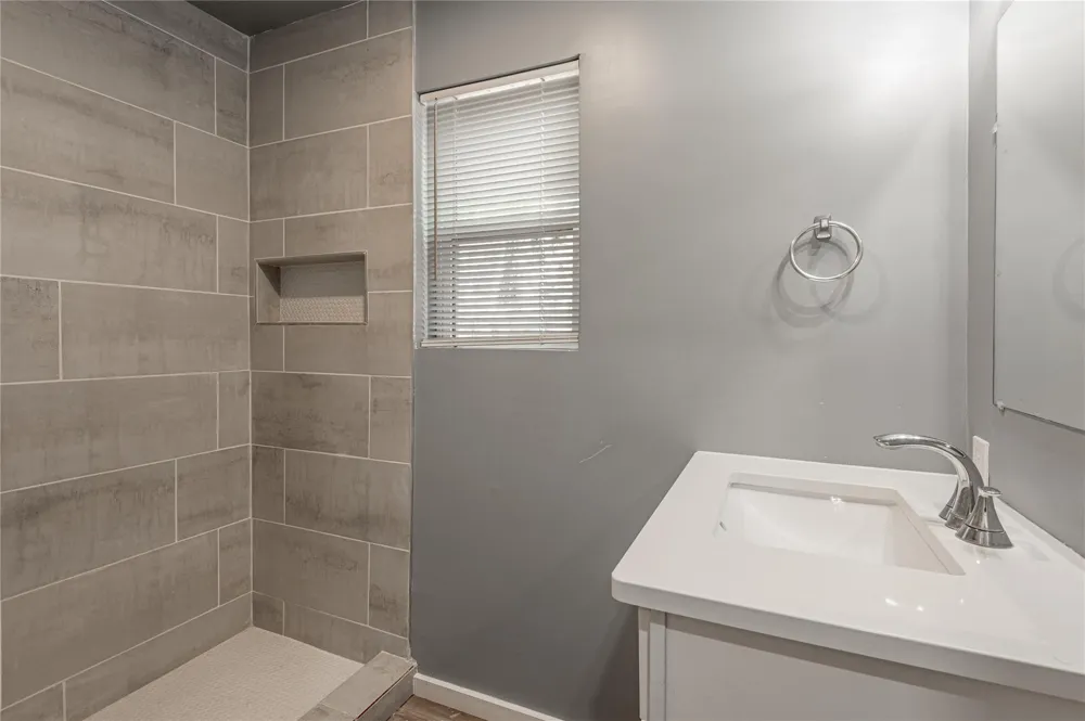 48 Hickory Bend Riverside, TX 77320
