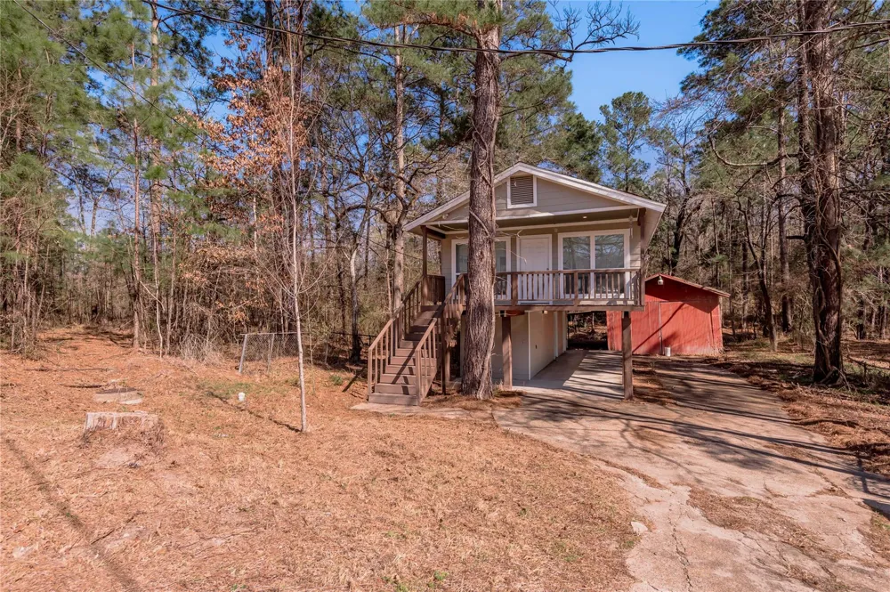 48 Hickory Bend Riverside, TX 77320
